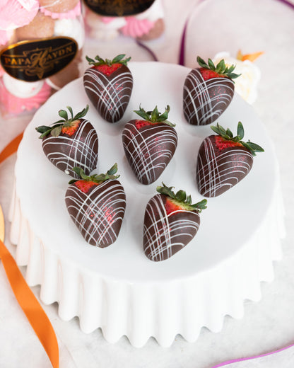 Long-Stemmed Chocolate-Dipped Strawberry (GF) (2/13 & 2/14 Only)