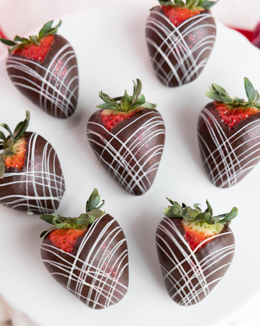 Long-Stemmed Chocolate-Dipped Strawberry (GF) (2/13 & 2/14 Only)