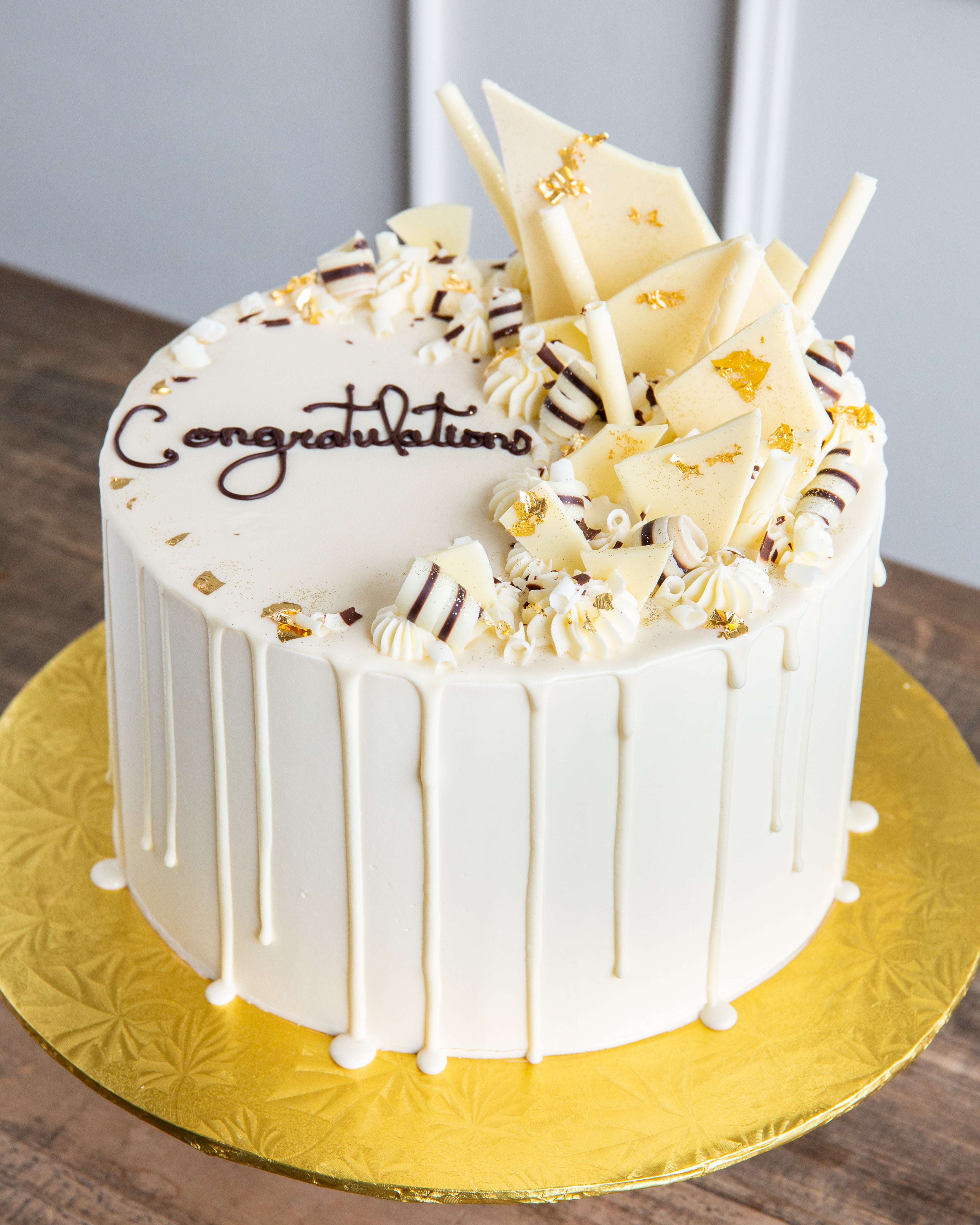 Congratulations Cake 👩‍🎓❤ | Chocolate drip cake, Graduation cakes, Congratulations  cake